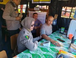 Tim Kesehatan Polresta Bukittinggi Salurkan Vitamin Ke Anggota Pos Pam