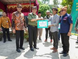 Gubernur Mahyeldi Bantu LPHN untuk Menggerakan Perekonomian Masyarakat Kawasan Hutan