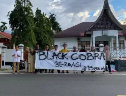 Sekumpulan Alumni SMA N 1 Pangkalan Koto Baru Angkatan 2022 Berbagi Takjil