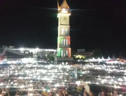 Lautan Umat Pertama Dalam Sejarah Taman Pendestrian Jam Gadang, Bukittinggi Bersholawat