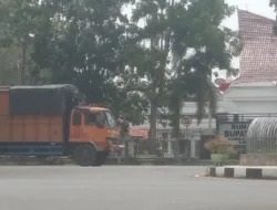 Mobil Dump Truk Masih Leluasa Masuk Kota, Walaupun Ada Larangan