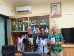 Buku “Anies di Mata Orang Minang” Diterima DPP Anies