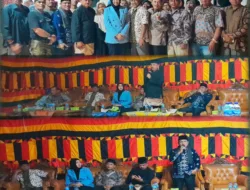   Dr.H. Fauzi Bahar.DT.Nan Sati  Ketua LKAAM Sumbar Silahturahmi Dengan Ninik Mamak Nagari Bawan
