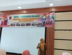 Eva Martias  Bersama  Warganya Sambut Hari Kemerdekaan Dengan kegiatan Positif 