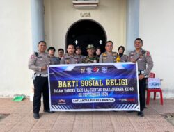 Dalam Rangka Hari Lalu Lintas Bhayangkara Ke 69, Satlantas Polres Kampar Memberikan Perlengkapan Alat Alat Kebersihan Kepada Pengurus Mesjid dan Gereja.