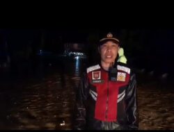 Jalan Lintas Sumatera di Pesisir Selatan Putus karena Banjir
