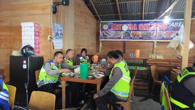 Kapolresta Bukittinggi Yessi Kurniati Nikmati Kuliner Ampera Salero “Abel” Kototuo Agam.