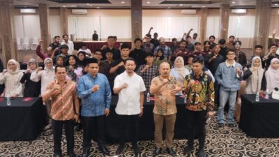 Tingkatkan Pemahaman Politik, Kesbangpol Sumbar Gelar Pendidikan Politik Bagi Tokoh Masyarakat Padang Panjang