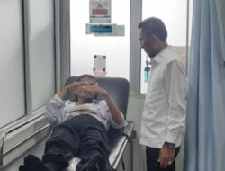 Wakil Wali Kota Sekaligus MPO Pemuda Pancasila Kota Padang Panjang, Alex Saputra Jenguk Kader yang Alami Kecelakaan Tunggal