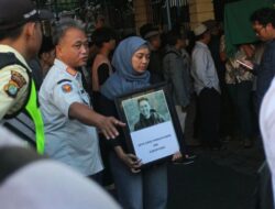 Tiga Kali Hubungi Istri, Penjaga Kos Terekam CCTV Sebelum Korban Tewas