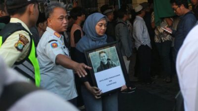 Tiga Kali Hubungi Istri, Penjaga Kos Terekam CCTV Sebelum Korban Tewas