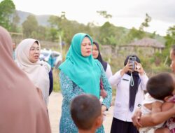 Ketua TP-PKK Kabupaten Solok Resmikan Bantuan Bedah Rumah untuk Korban Banjir Bandang di Nagari Surian