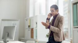 Jika Masih Telepon Daripada Chat, Psikologi Ungkap 5 Kualitas Berbedamu