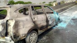 Daihatsu Sigra Berubah Abu-abu di Tol Kemayoran, Mesin Mati Mendadak