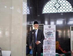 Bupati Solok Lepas Mahasiswa ke Timur Tengah dan Serahkan Reward Umroh ASN Terbaik