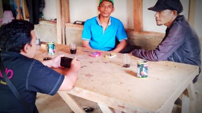 Muhammad Feri, THL Kota Padang Panjang Sukses Jadi Peternak Sapi di Lereng Gunung Merapi