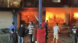 Kaget Ratusan Petak Toko di Blok Barat Pasar Bertingkat Payakumbuh Ludes Dilalap Api