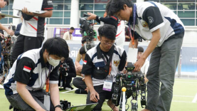 Tim Robotika ITS Raih 16 Penghargaan di FIRA Roboworld Cup Korea