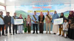 Pemkab Solok Serahkan Santunan Kematian Pekerja Rentan BPJS Ketenagakerjaan di Kecamatan Lembang Jaya