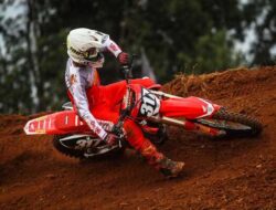 Astra Honda Kembali Dominasi Kejurnas Motocross dengan CRF