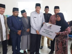 ASN Bukittinggi Salurkan Zakat Melalui Baznas