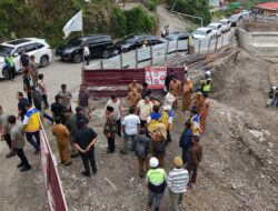 Bupati Solok dan Wakil Ketua Komisi VI DPR RI Tinjau Progres Pembangunan Jalan Nasional di Air Dingin