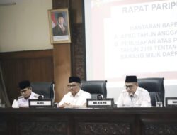 Rapat Paripurna DPRD kota Bukittinggi membahas Perubahan Perda No. 1 Tahun 2019 tentang Pengelolaan Barang Milik Daerah