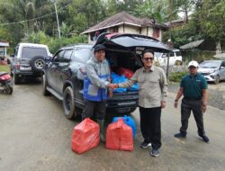 Peduli Bencana, Indra Catri Anggota DPRD Sumbar Bantu Relawan dan Korban Terdampak Bencana