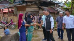 Bupati Solok Tinjau Lokasi Kebakaran di Nagari Sungai Abu, Serahkan Bantuan Pribadi