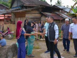 Bupati Solok Tinjau Lokasi Kebakaran di Nagari Sungai Abu, Serahkan Bantuan Pribadi
