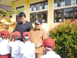 Wakil Bupati Solok Jadi Pembina Upacara dan Resmikan SPPG di Sariak Alahan Tigo 