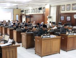 DPRD Bukittinggi Perkuat Fungsi Legislasi, Paripurna Tiga Hari Bahas Perlindungan Warga hingga Angkutan Sekolah Gratis