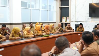 Bupati Solok DR.(H.C)Jon Firman Pandu, SH Memimpin Rapat dalam rangka Membahas tentang Kebijakan Program Strategis Nasional