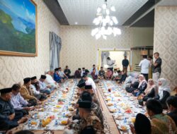 Bupati Solok Hadiri Buka Puasa Bersama DPRD Kabupaten Solok