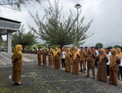 Kadis Kominfo Pimpin Apel Pagi, Tekankan Disiplin dan Kekompakan Kerja