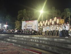 Ribuan Masyarakat Meriahkan Takbiran di Jam Gadang