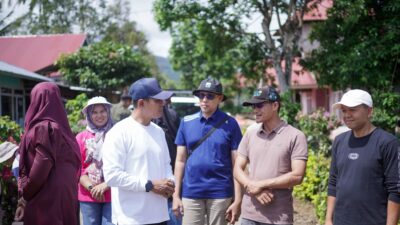 BUPATI SOLOK TINJAU KEGIATAN GOTONG ROYONG BERSAMA OPD DALAM RANGKA PERSIAPAN PENILAIAN DASAWISMA LOMBA PKK TINGKAT PROVINSI 2026