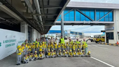 Seru dan Edukatif, 42 Siswa Ikuti Outing Class ke Bandara dan Stasiun Kereta Api