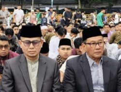 Gerimis Warnai Shalat Idul Fitri di Bukittinggi, Ribuan Jamaah Tetap Khusyuk di Lapangan Wirabraja
