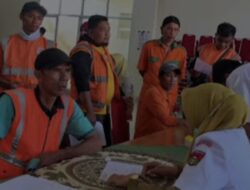 Pasukan Oren Bukittinggi, Pahlawan Kebersihan yang Bekerja Saat Warga Terlelap