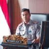 Produktif di Balik Jeruji, Warga Binaan Lapas Lubuk Basung Kejar Target 8.000 Pesanan Atap Rumbia