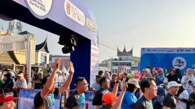 Ribuan Pelari Meriahkan Jam Gadang Fun Run, Semarakkan HUT 100 Tahun Jam Gadang