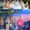 100 Penyair Dunia Bacakan Puisi di Jam Gadang, Meriahkan Penutupan IMLF Ke-4