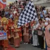 Ribuan Perempuan Berbusana Minang Meriahkan 100 Tahun Jam Gadang