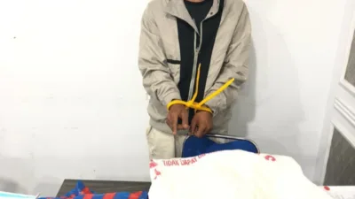 Diduga Edarkan Ganja, Pedagang di Bukittinggi Ditangkap Polisi di Kawasan Ngarai Sianok