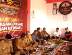 Wako Ramlan Temui Pedagang Pasar Bawah, Penataan Pasar Jadi Prioritas Pemko Bukittinggi.