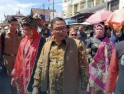Pedagang Pasar Bawah Bersatu Dapat Apresiasi Wali Kota, Jadi Bagian Sukses 100 Tahun Jam Gadang