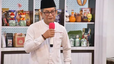 Perjalanan Inspiratif Drs. Surya Wendri Setelah 33 Tahun Mengabdi dengan Hati, Purna dengan Senyuman