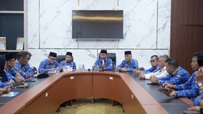 Bupati Solok Pimpin Rapat Koordinasi Pimpinan Bersama Seluruh Kepala OPD, Tekankan Percepatan Pembangunan dan Penguatan Kinerja