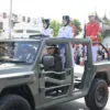 Penyerahan Duplikat Bendera Pusaka di Bawah Jam Gadang Warnai HUT RI ke-81